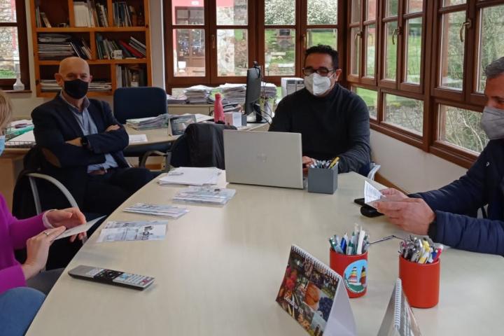 Los GDR impulsarán la digitalización del pequeño comercio rural