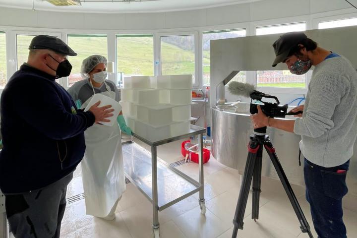 Asturias despierta el interés de la TV de Países Bajos como destino sostenible