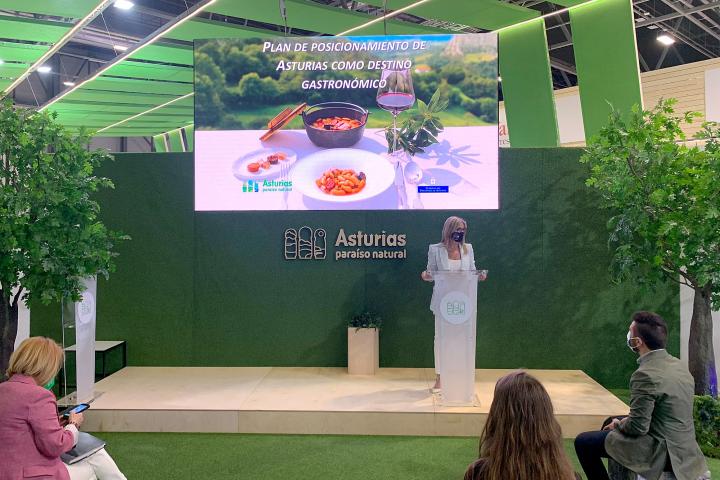 El Principado presenta en Fitur una guía para impulsar la gastronomía como atractivo turístico