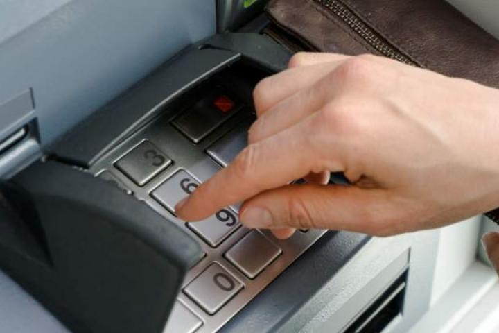 La España rural se queda sin sucursales: cuatro provincias ya tienen solo un centenar