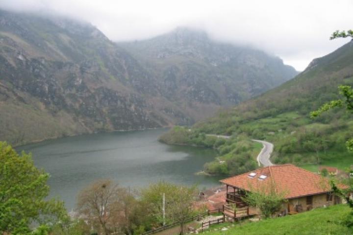 La Estrategia de Desarrollo Sostenible 2030 incluye la revitalización del medio rural y el reto demográfico como uno de sus ocho retos