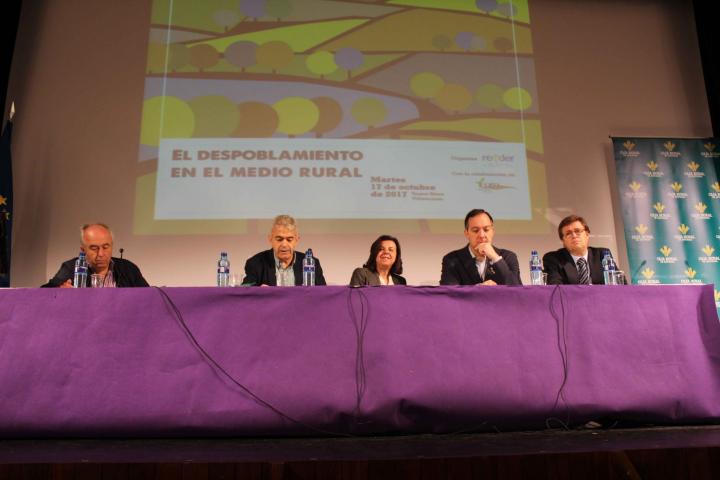 Asturias hace frente común contra el despoblamiento en el medio rural