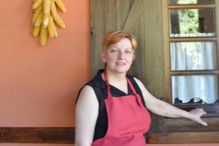 «La mujer es el motor del mundo rural, está en primer plano y es la que tira del carro»