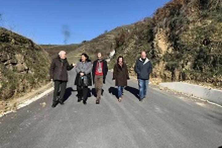 Desarrollo Rural invertirá 660.000 euros en la ejecución de la red de caminos de la concentración parcelaria de Villadestre, en Cangas del Narcea