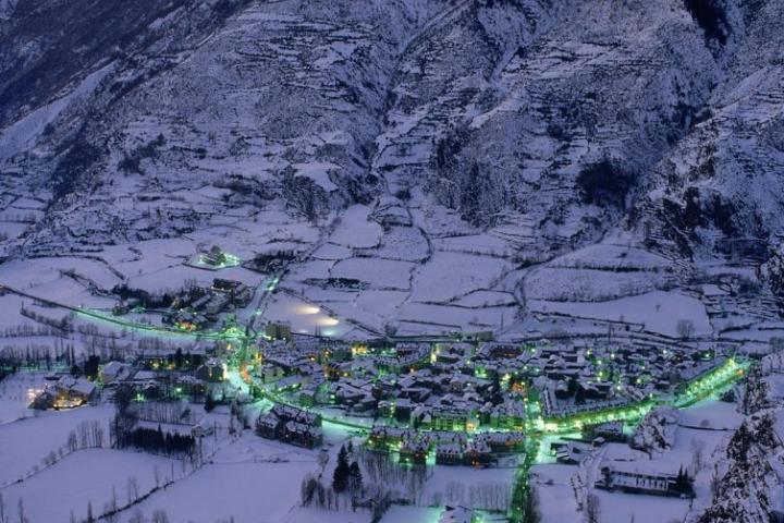 Los pueblos que funcionan a pleno empleo, ejemplo único del desarrollo rural