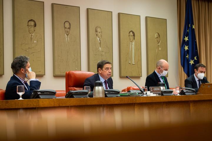 Luis Planas pide a las 17 comunidades autónomas consenso y generosidad para contar con una buena PAC